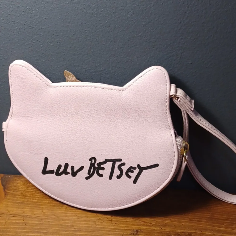 Betsey Johnson wristlet